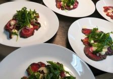 Karonkkajuhlien catering-tarjoiluja